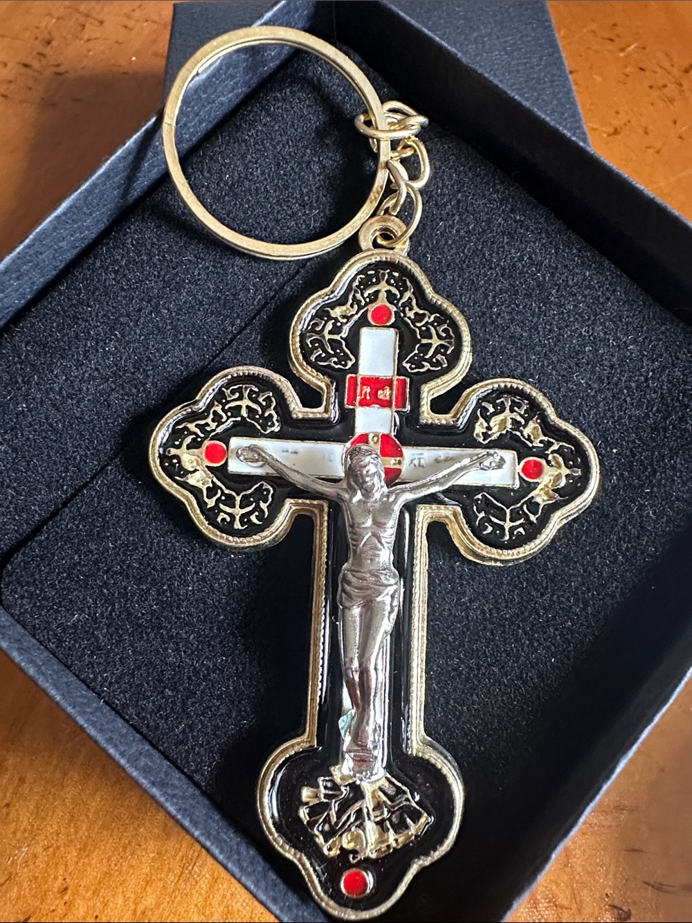 HAND CRAFTED MEATEL CROSS KEYCHAIN